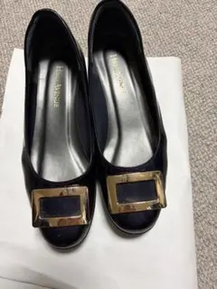 HILLS AVENUE ブラック フラットヒールパンプス