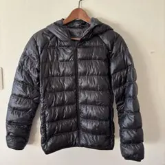 UNIQLO プレミアムダウンジャケット ブラック Sサイズ フード付き