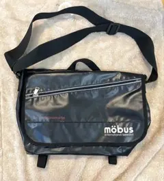 mobus メッセンジャーバッグ ショルダーバッグ　斜め掛け　ブラックのサムネイル