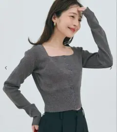 coca グレー スクエットネック クロップドニット