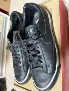 コムデギャルソン×NIKE ブラック レザー スニーカー