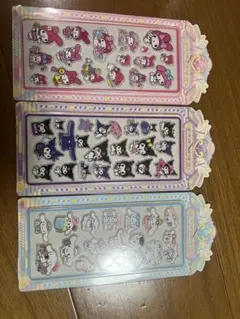 サンリオキャラクターシール3枚セットおまけ一枚ラブブつけます