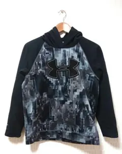 UNDER ARMOUR 迷彩柄フード付きパーカー YXL