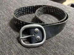 スタッズ付き黒レザーベルト