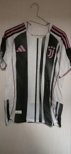 アディダス ユベントス ストライプシャツ