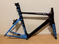 TOKEN （トーケン）MOMENTA 2.1タイムトライアルバイクフレーム TOKEN （トーケン）MOMENTA 2.1タイムトライアルバイクフレーム - メルカリ