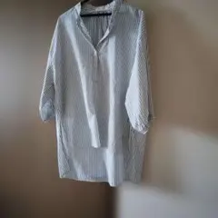 EＡSEBUＬE ストライプ 五分袖 Vネックシャツ