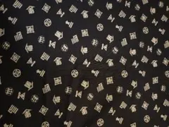 黒地に白プリントの綿生地 約巾 106cm