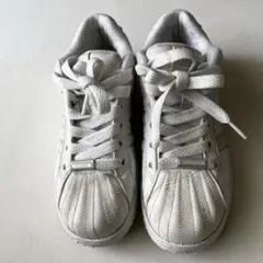 adidas ホワイトシルバーラインスニーカー　23.5のサムネイル