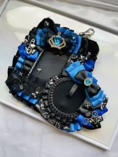 痛硬質ケース　ロゼット　トレカケース　青　黒