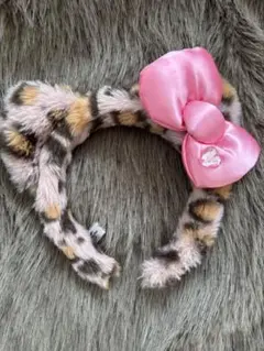 ヒョウ柄ファーとピンクリボンのカチューシャ