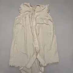 フリル付きクリーム色ロンパース60〜70