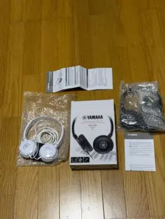 【新品未使用】ヤマハ 有線ヘッドホン２つ HPH-100とHPH-50のサムネイル