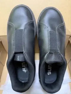 【美品】レディース スニーカー 23.5cm ブラック 黒 スリッポン