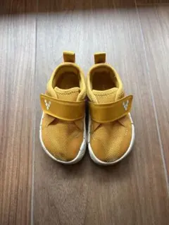 Item thumbnail for item 6d4e1c64-a55b-422e-90a1-0bdf3bfd22ae