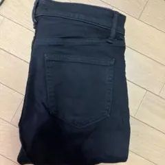 【美品】UNIQLOウルトラストレッチテーパードジーンズ　30インチ　ブラック
