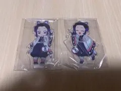 鬼滅の刃　繋がる　アクリルスタンド　胡蝶しのぶ　2個セット