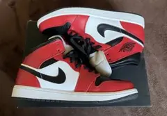NIKE AIR JORDAN 1 MID CHICAGO BLACK TOE
