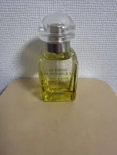 ミルラエグランティーヌ エルメッセンス エルメス15ml 香水 251 - メルカリ