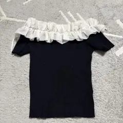 オフショルダー フリル 黒 半袖トップス
