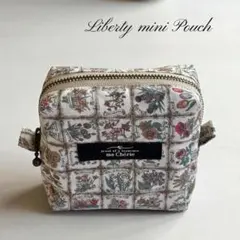 Item thumbnail for item 8af605d7-516e-4590-8ff9-82d3347c652f