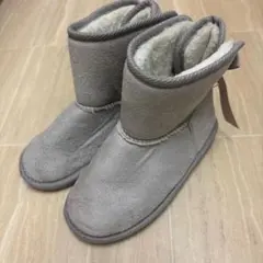 petit main グレー ブーツ リボン付き　18.0センチ