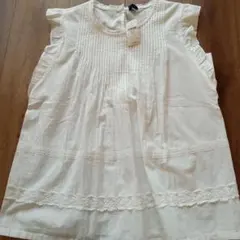 GAP　ホワイト ノースリーブシャツ