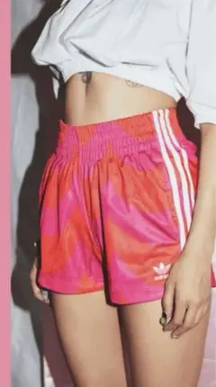 完売　adidas × Marimekko コラボSHORT