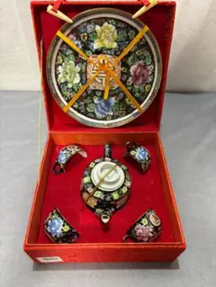 新品未使用品 中国茶器　セット　ティーポット、カップ4個、皿　急須　お皿