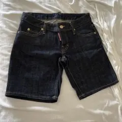 DSQUARED2 デニム ショートパンツ　38サイズのサムネイル