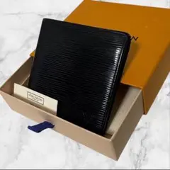 美品✨ ルイヴィトン ポルトフォイユマルコ　エピ　黒　二つ折り財布