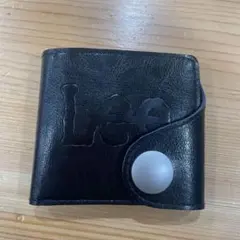 Lee 黒 二つ折り財布 スナップボタン付き