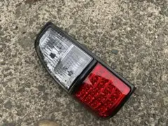 ランクル100 イーグルアイ LEDテールランプ 右？ - メルカリ