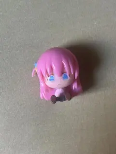 可愛いフィギュア ピンク髪 青い目