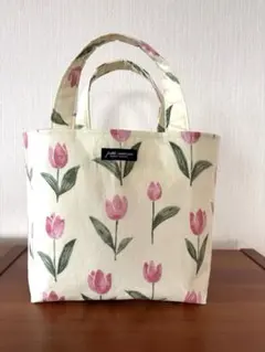 ランチバッグ　トートバッグ　花柄　チューリップ　プレゼントやお返しにも♪