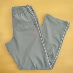Puma グレー ストレートパンツ レディースМ スポーツ ウォーキング