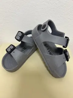 グレー サンダル 2バックル付き 15cm