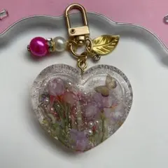 57 レジン　シャカシャカキーホルダー　シェイカー 大人　花　あやめ　ハート