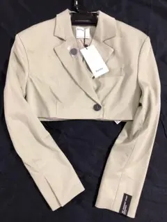 【タグ付き新品】Bershka ライトグリーン クロップドジャケット Sサイズのサムネイル