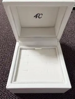 4℃ ジュエリーケース　空箱　紙袋