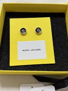未使用・美品　マークジェイコブス ピアス ボタン シルバー