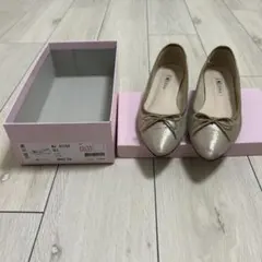ダイアナ　フラットシューズ