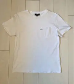 A.P.C. ポケット付きロゴTシャツ