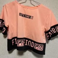 セパレート水着 ピンクと黒 ロゴ入り サイズが合わずほぼ着ていません。