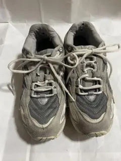 NEW BALANCE 725 スニーカー