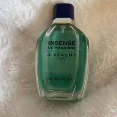 GIVENCHY ジバンシー　ウルトラマリン　ウルマリのサムネイル
