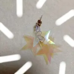 お値下げしました。星型透明アクリルピアス(片耳用)