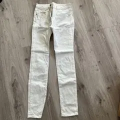 ホワイト スキニーパンツ