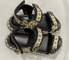 フェラガモ ガンチーニ グラフィカル ロゴ サンダル