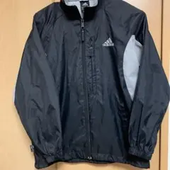 アディダスウィンドブレーカー140男児サッカー